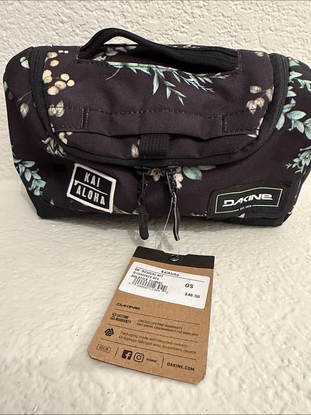 Dakine Black Floral Kai Aloha Toiletry Bag